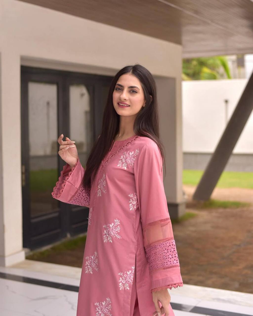 Elegant Roman Silk Suit Set with Silver Chiffon Dupatta