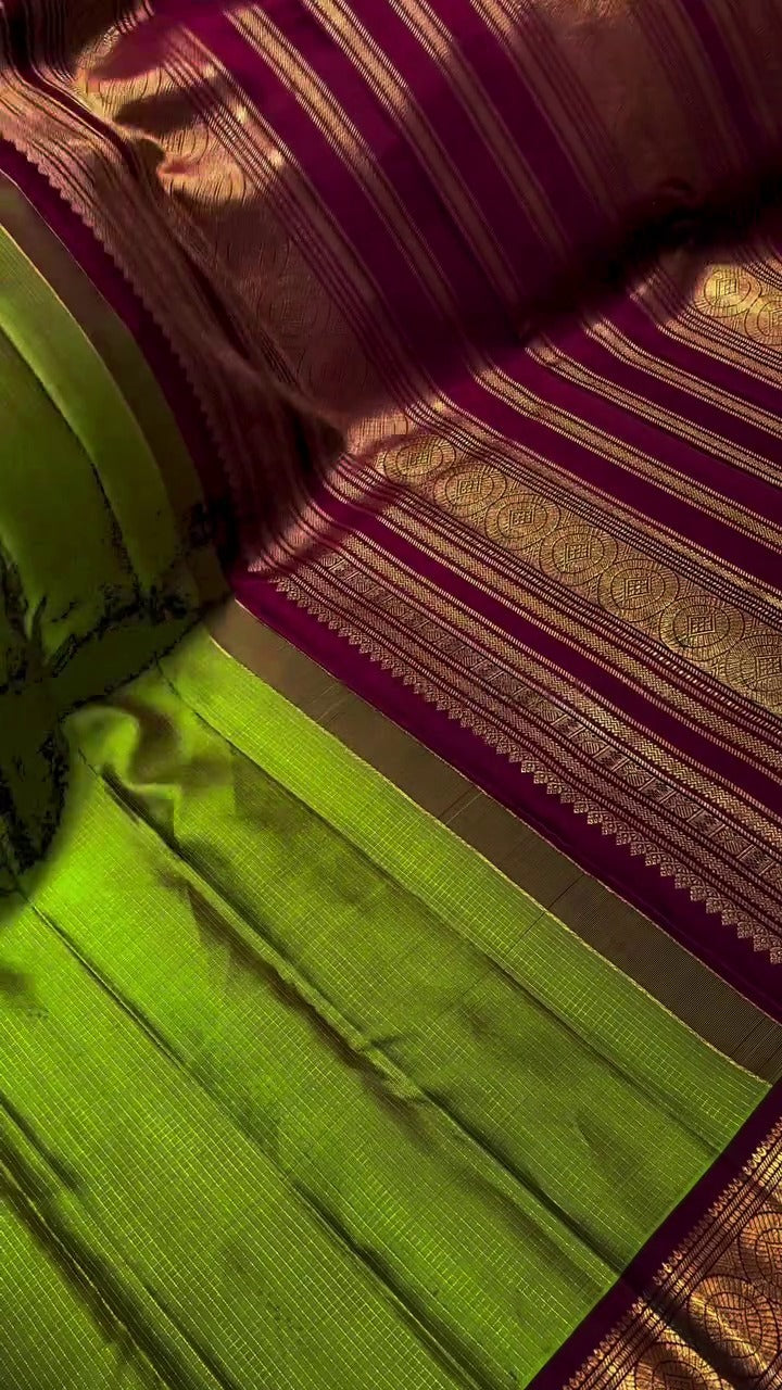 Vethalai paaku Kanchipuram Silk Saree