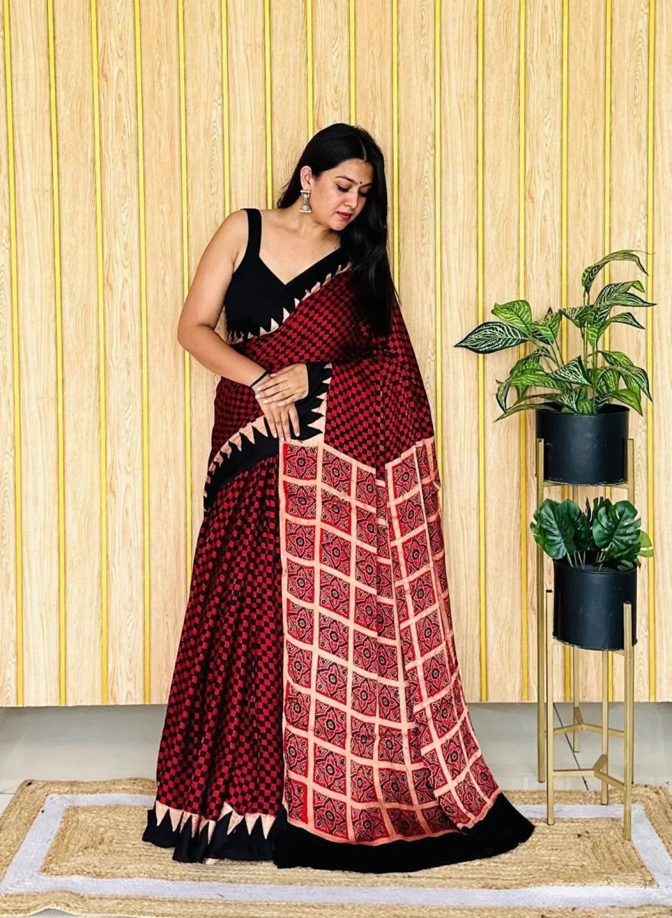 Ajrakh Print Muslin Cotton Sarees With Fumka Pallu At Wholesale Price